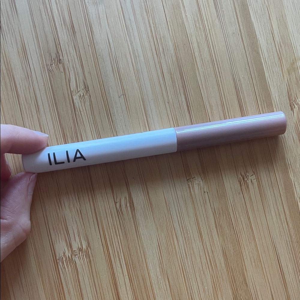Ilia eye stylus shadow stick in Venetian